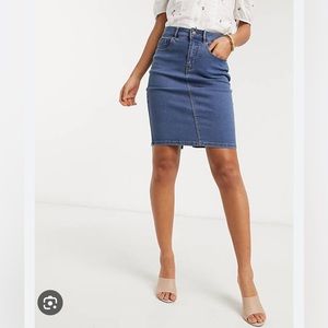 NWOT Vero Moda denim pencil skirt